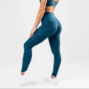 Alphalete Surface Power Blue Camo Leggings